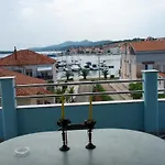 Appartamento In With Sea View, Terrace, Air Conditioning, Wi-fi Kukljica