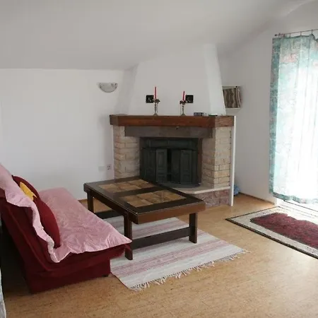 In With Sea View, Terrace, Air Conditioning, Wi-fi Kukljica