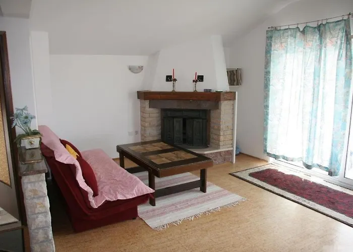 In With Sea View, Terrace, Air Conditioning, Wi-fi Kukljica