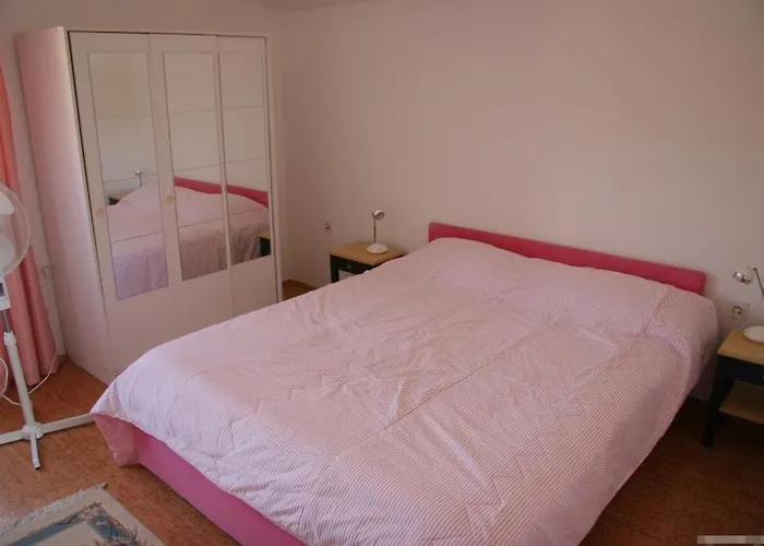 Apartmán In With Sea View, Terrace, Air Conditioning, Wi-fi